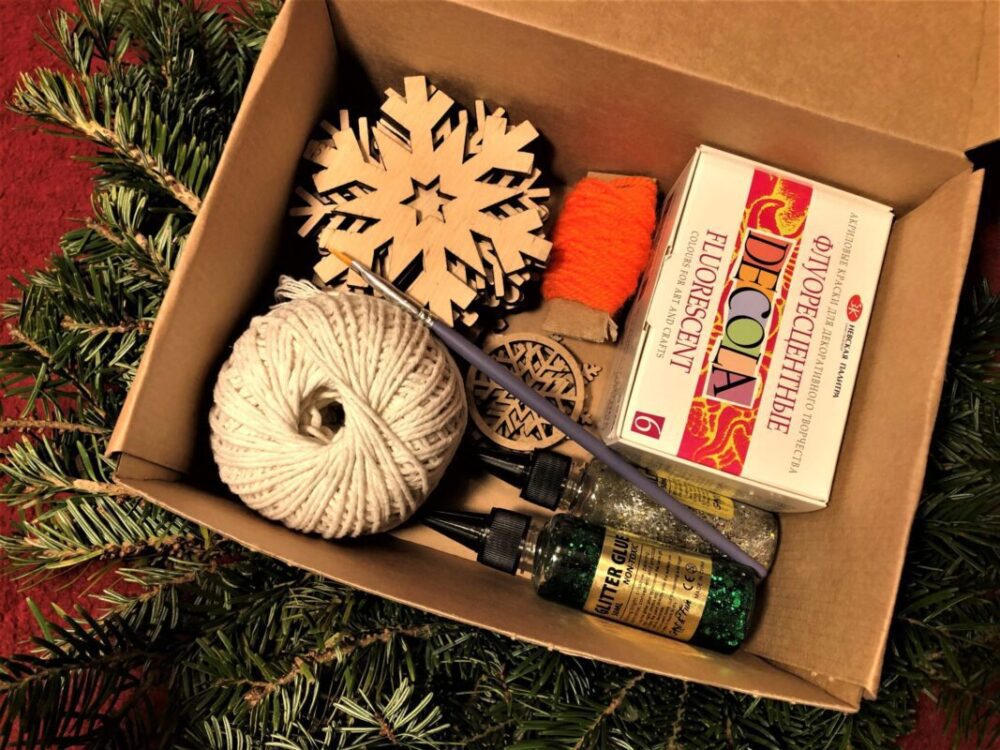 Kit pentru un Crăciun Personalizat - Stele din Lemn